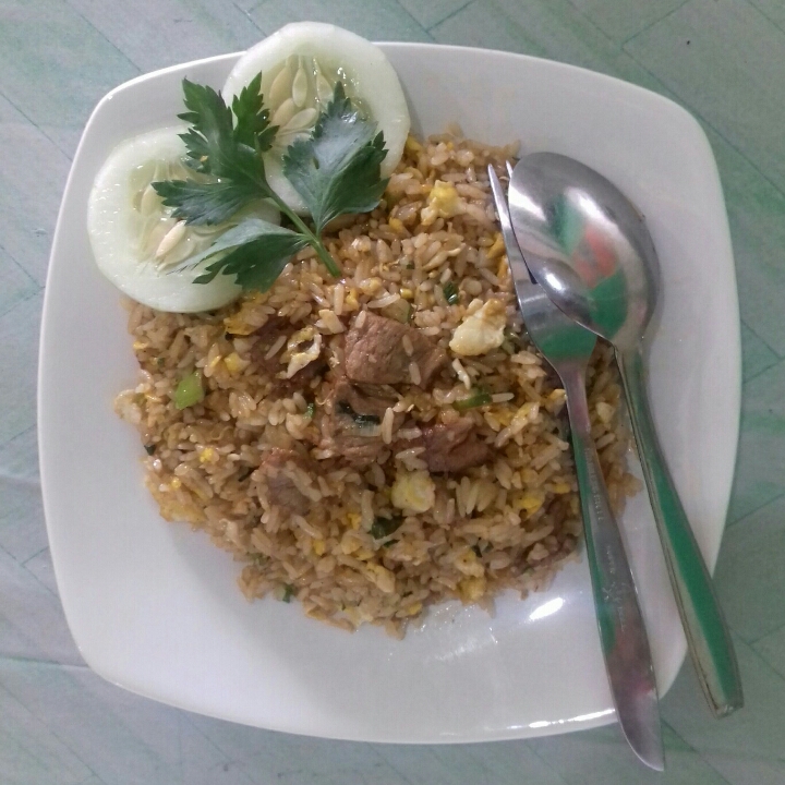 Nasi Goreng Telur Ayam Dan Daging Sapi