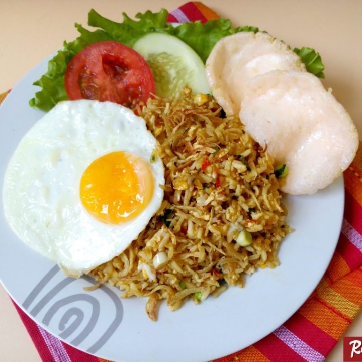 Nasi Goreng Telur Ceplok