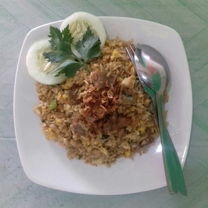 Nasi Goreng Telur Dan Kikil Sapi