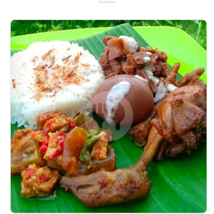 Nasi Gudeg Komplit Telur Ceker Ayam