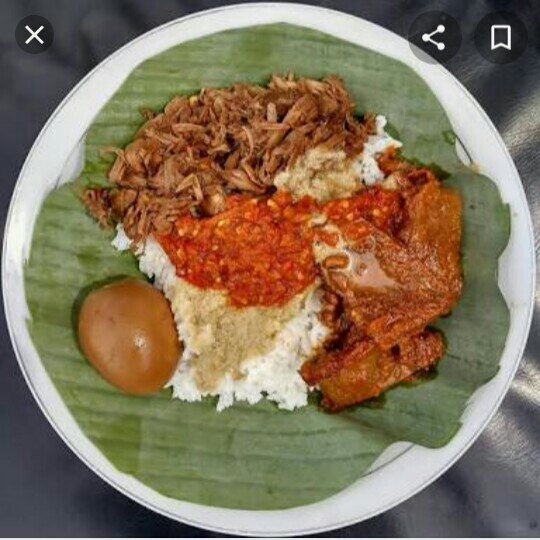 Nasi Gudeg Setengah Telor