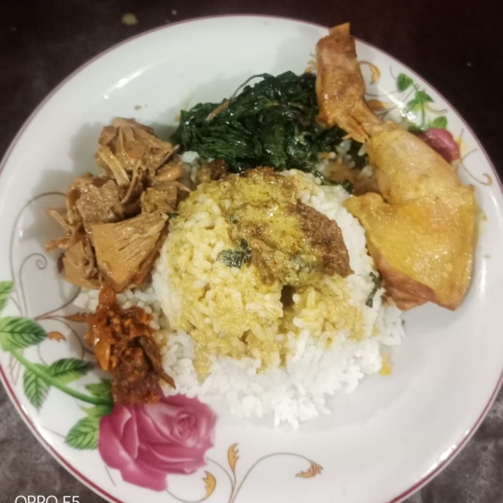 Nasi Gulai Ayam Pedaging  2