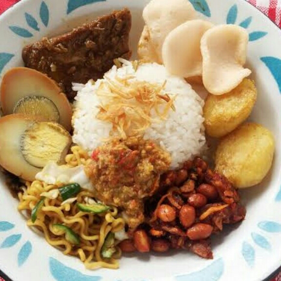 Nasi Gurih Pake Telur