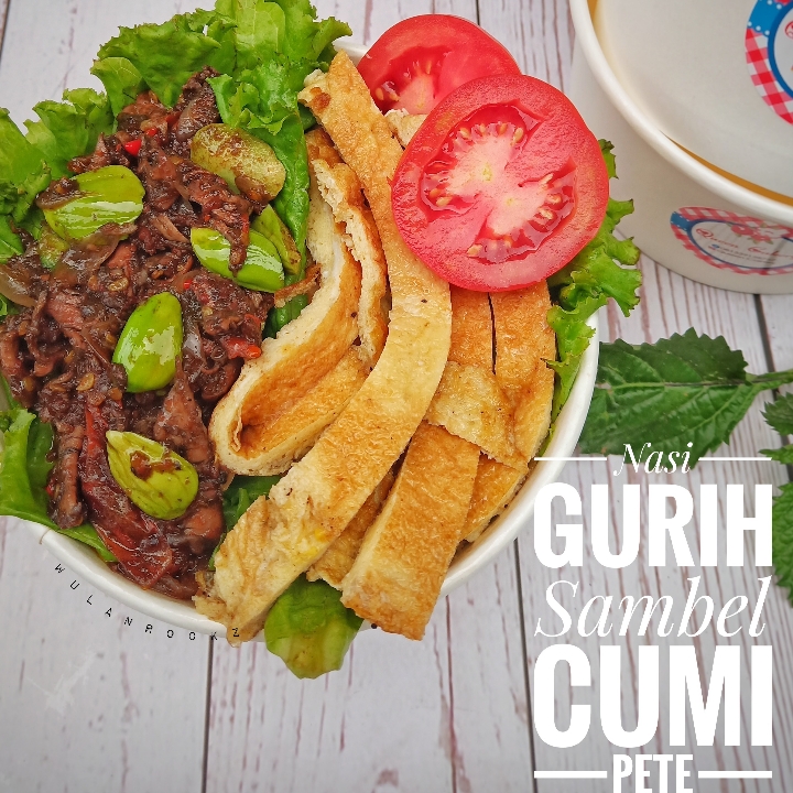 Nasi Gurih Sambel Cumi Pete