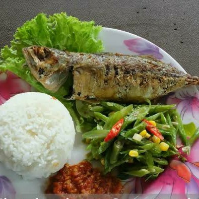 Nasi Ikan