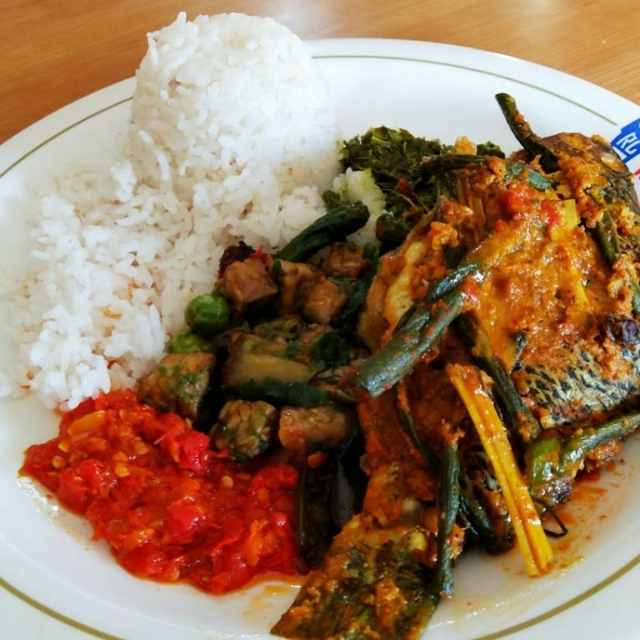 Nasi Ikan Arsik