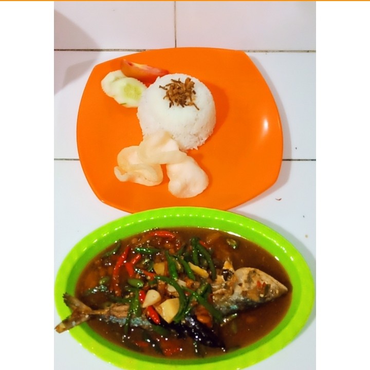 Nasi Ikan Gembung