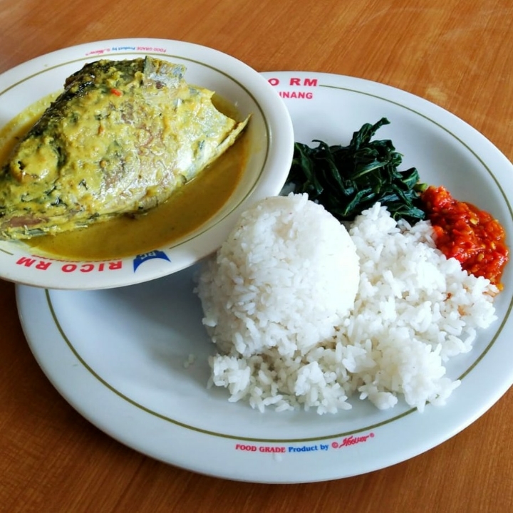 Nasi Ikan Kepala Tongkol