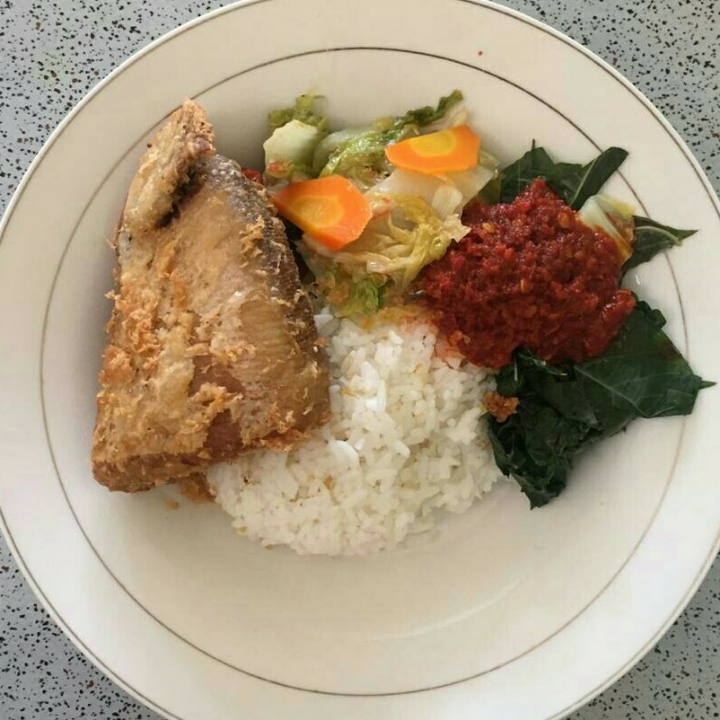 Nasi Ikan Pari 