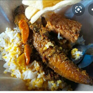 Nasi Ikan Salam