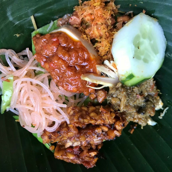 Nasi JINGGO Ayam Betutu