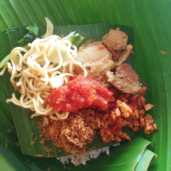 Nasi Jinggo Babi