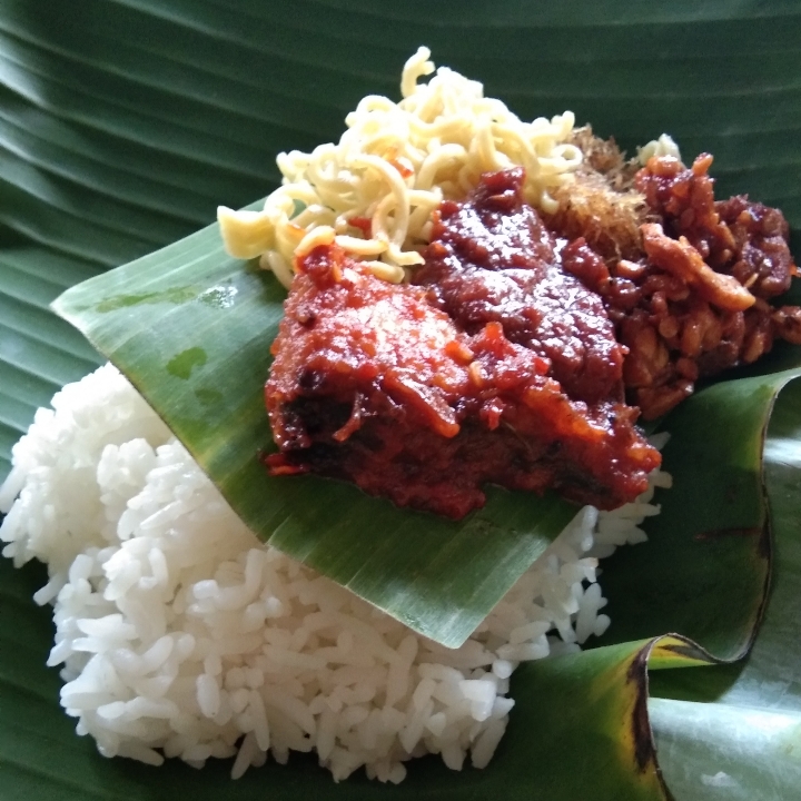 Nasi Jinggo Be Pindang