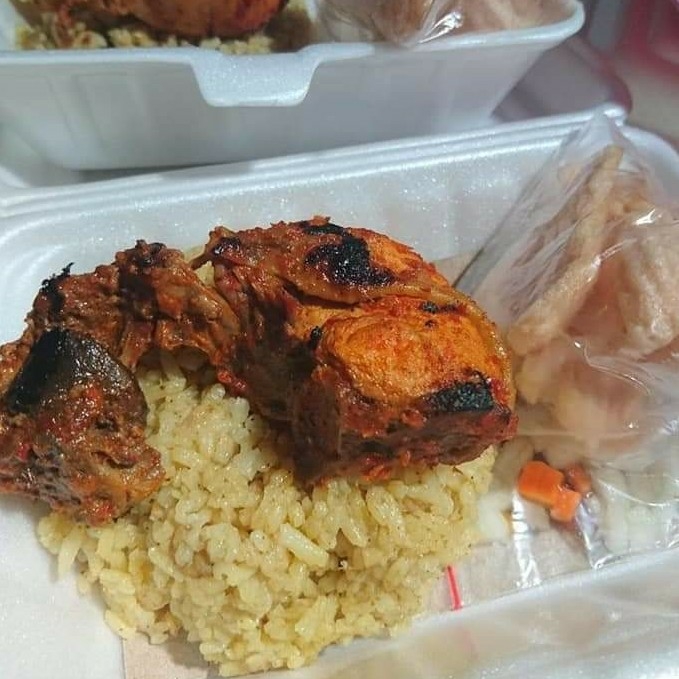 Nasi Kebuli Ayam Bakar