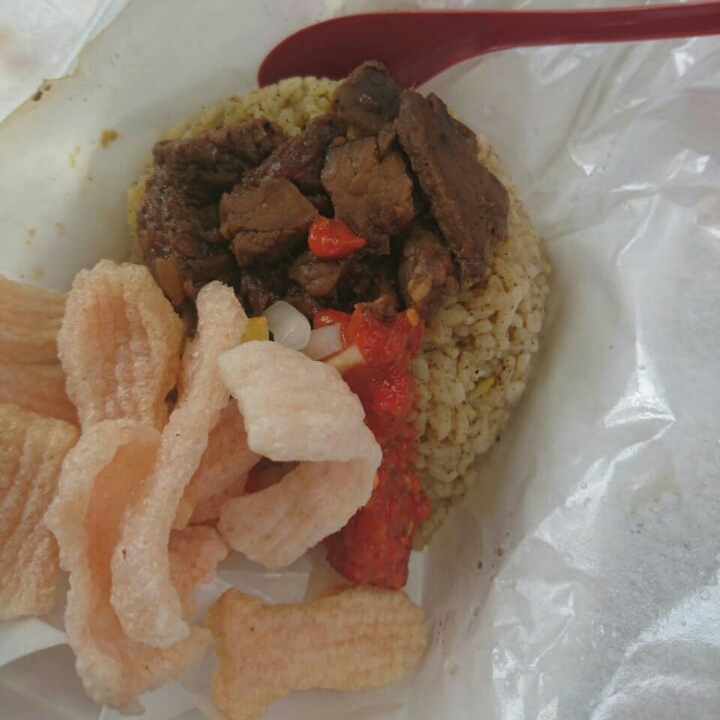 Nasi Kebuli Daging Sapi