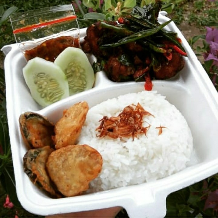 Nasi Komplit