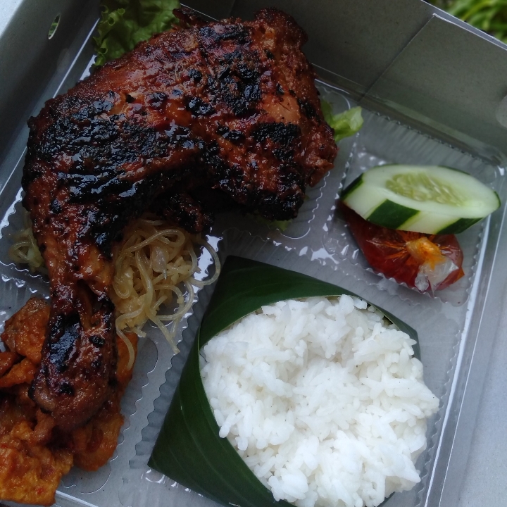 Nasi Kotak Ayam Bakar Khas Wko