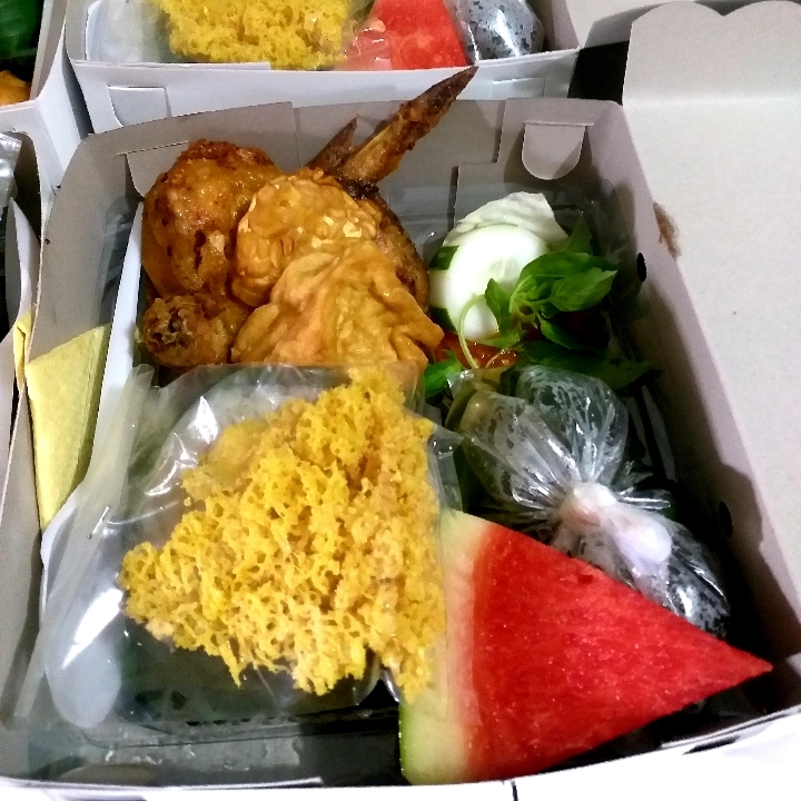 Nasi Kotak Ayam Kremes 2