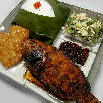 Nasi Kotak Ikan Bakar