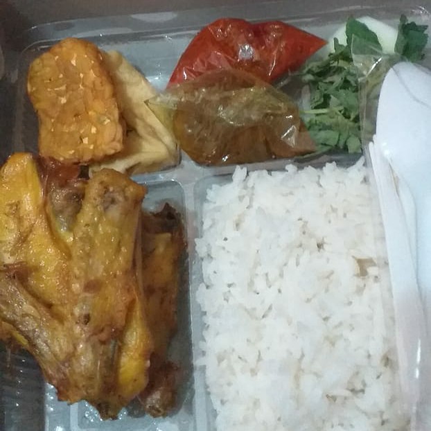 Nasi Kotak Lalapan