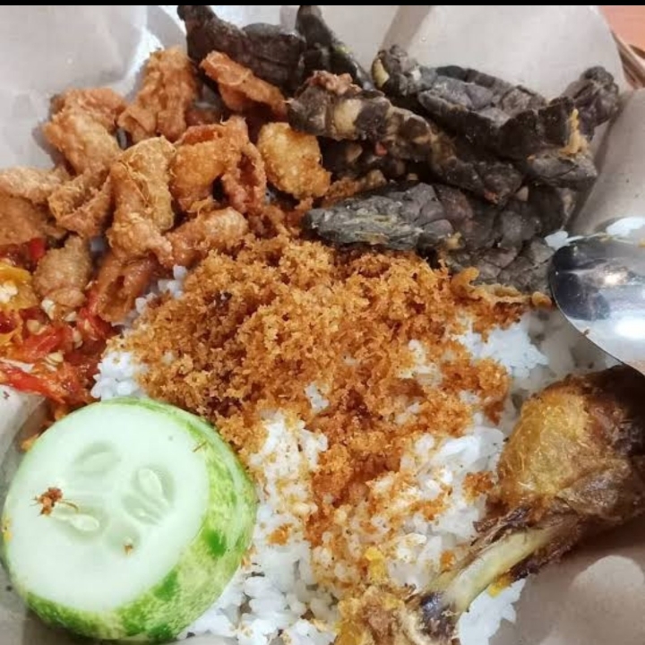 Nasi Kulit Paru Ayam Free Es Teh