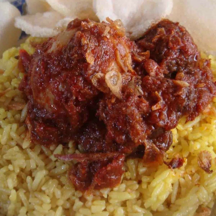 Nasi Kuning Ayam