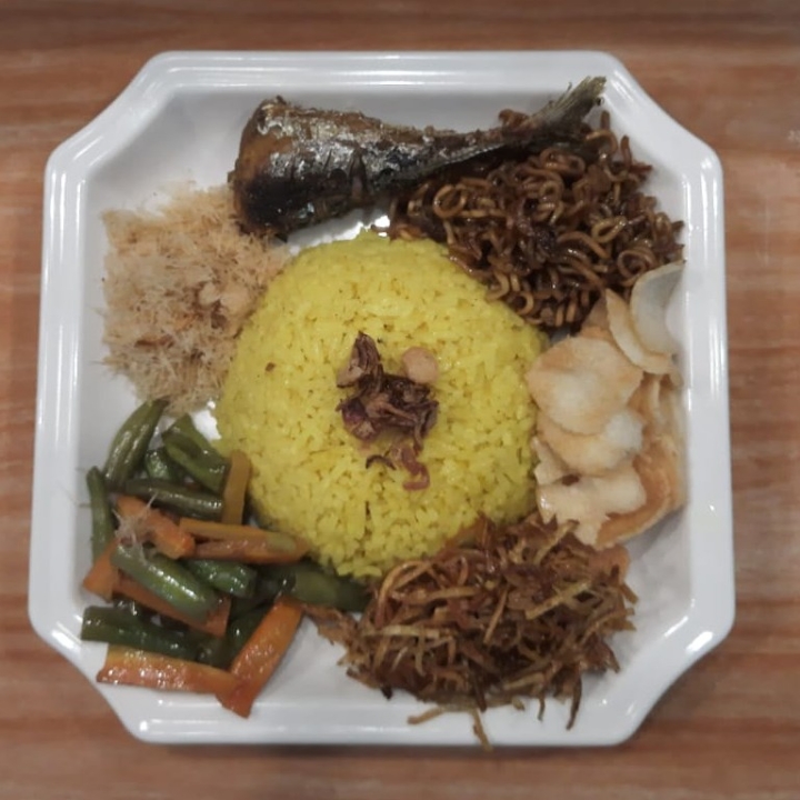 Nasi Kuning D Mamak