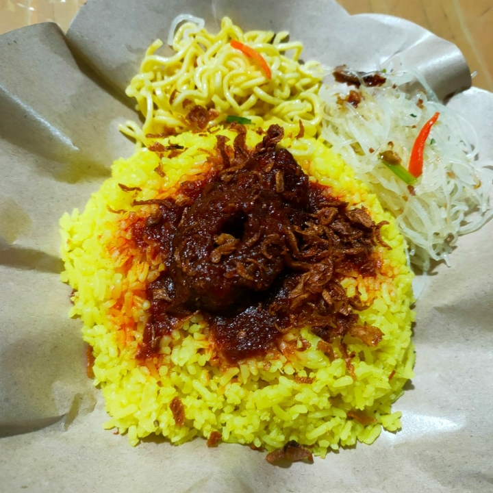 Nasi Kuning Ikan Haruan