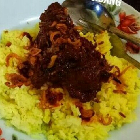 Nasi Kuning Ikan Telang