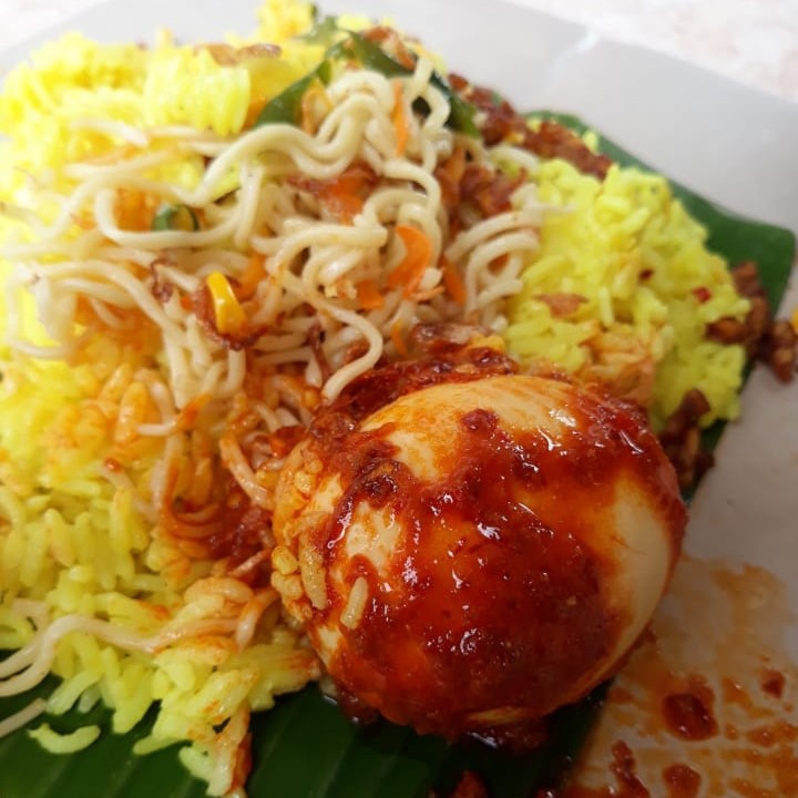 Nasi Kuning Malam