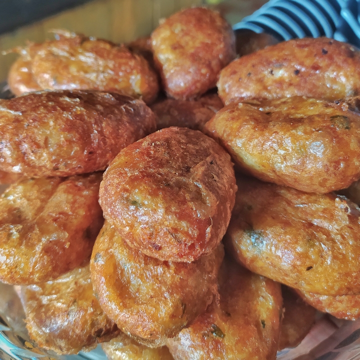 Nasi Kuning Perkedel Kentang