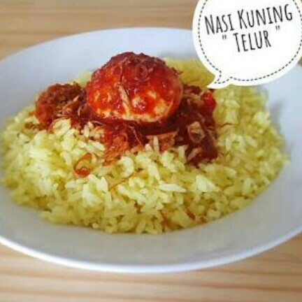 Nasi Kuning Telur