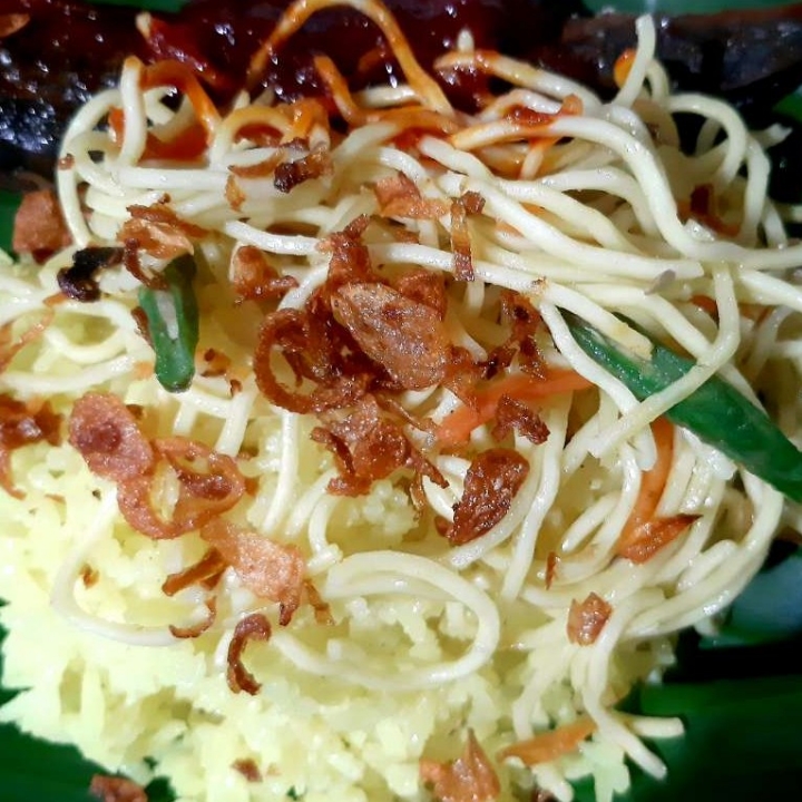 Nasi Kuning Tuna