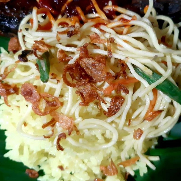 Nasi Kuning Usus