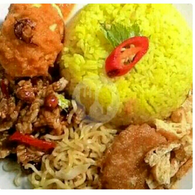 Nasi Kuning perkedel Kentang