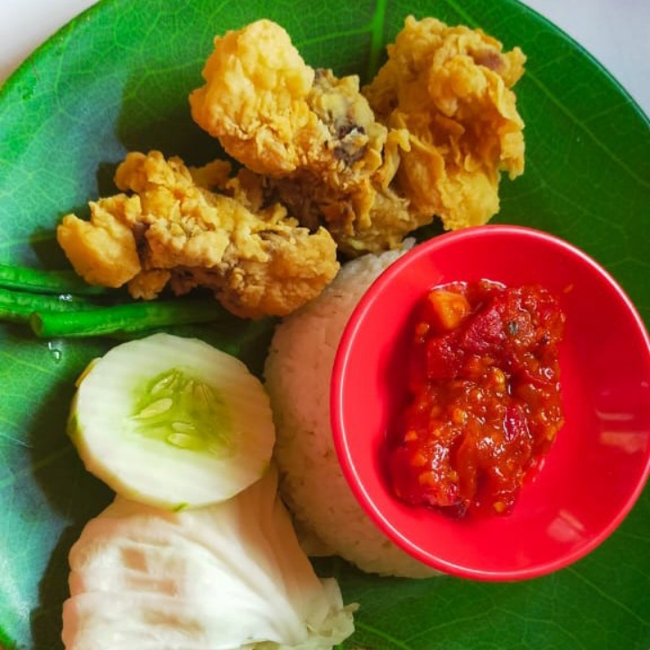 Nasi Lalap Crispy