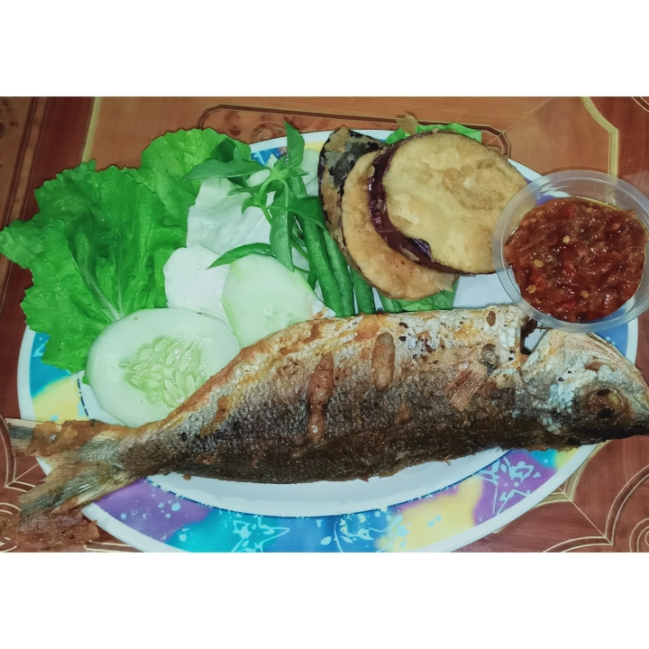 Nasi Lalap Ikan Biji Nangka 