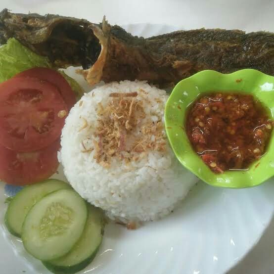 Nasi Lele Geprek