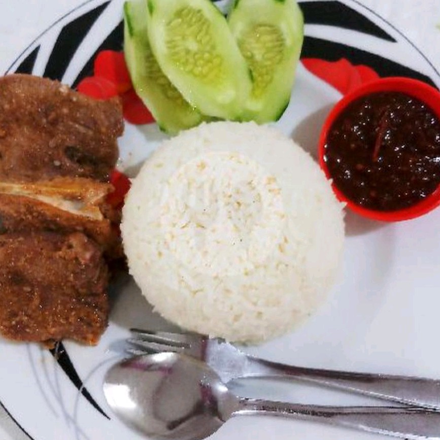 Nasi Lidah Goreng