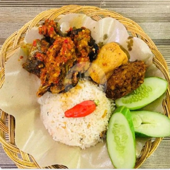 Nasi Liwet Iga Penyet