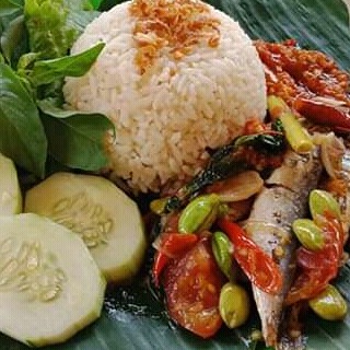 Nasi Liwet Ikan Asin