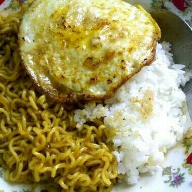 Nasi Mie Telor Ceplok