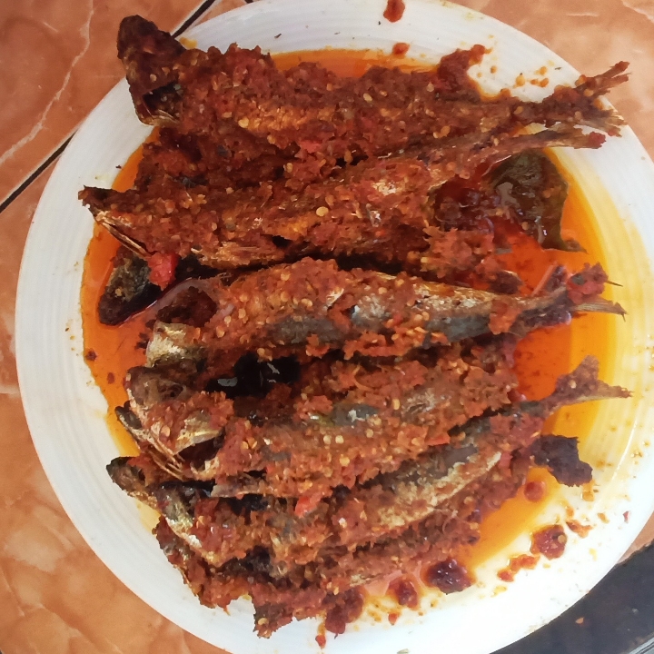 Nasi Padang Ikan Layang Sambal