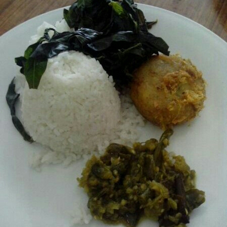 Nasi Padang Perkedel