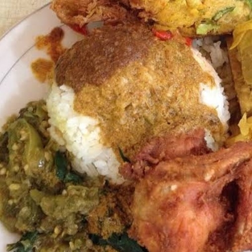 Nasi Padang Telur Dadar