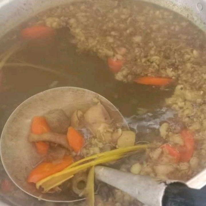 Nasi Pakai Babi Panggang 4