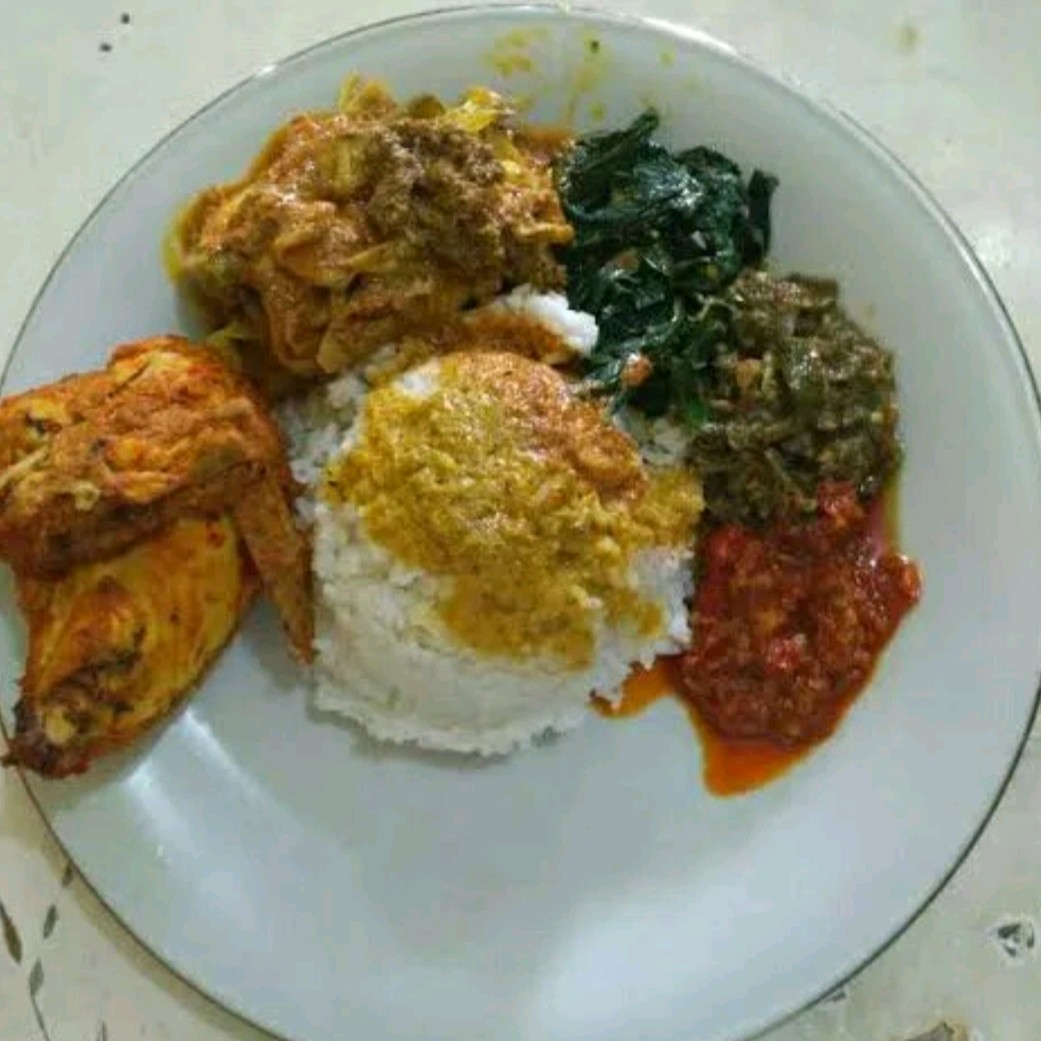 Nasi Paket Ayam Bakar