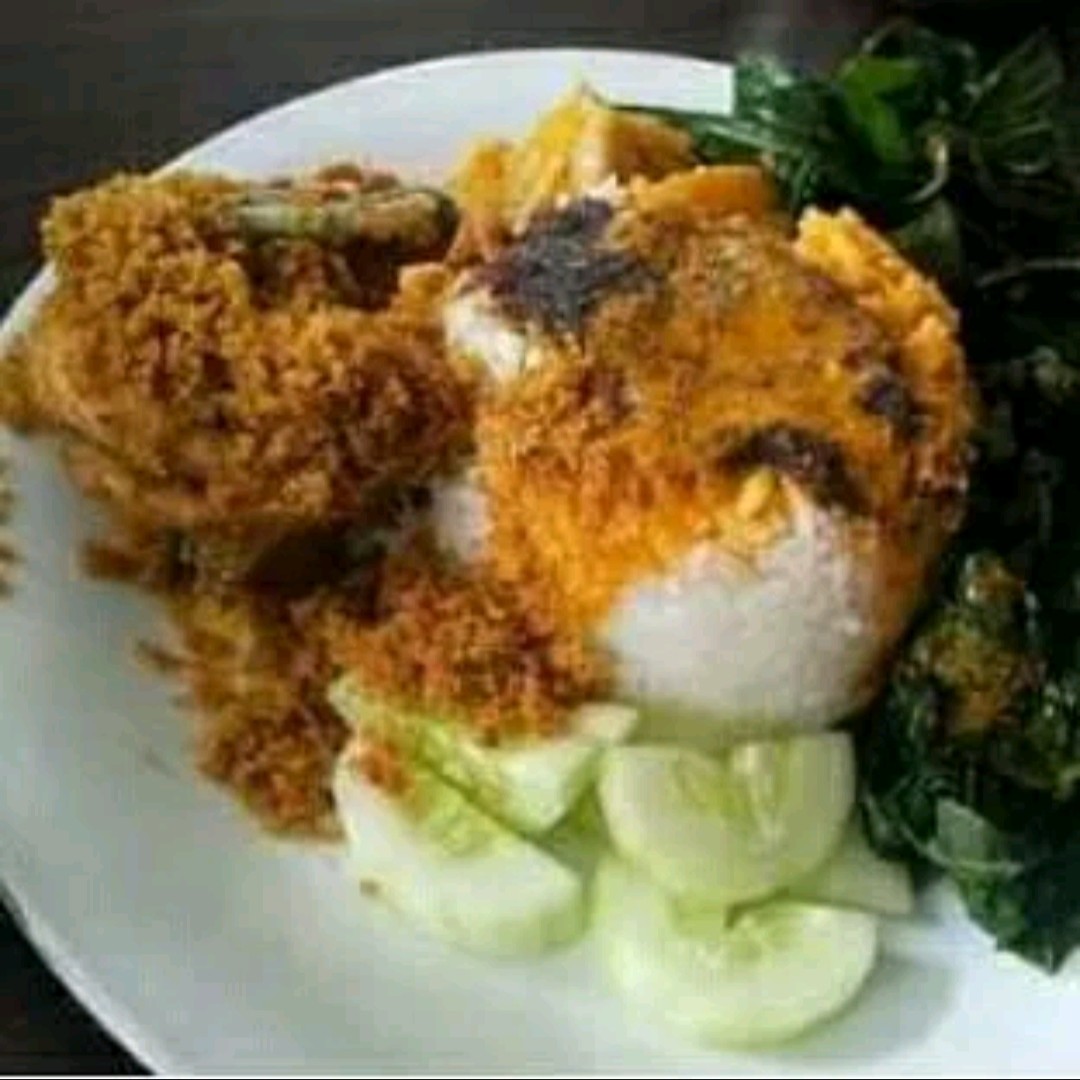 Nasi Paket Ayam Goreng