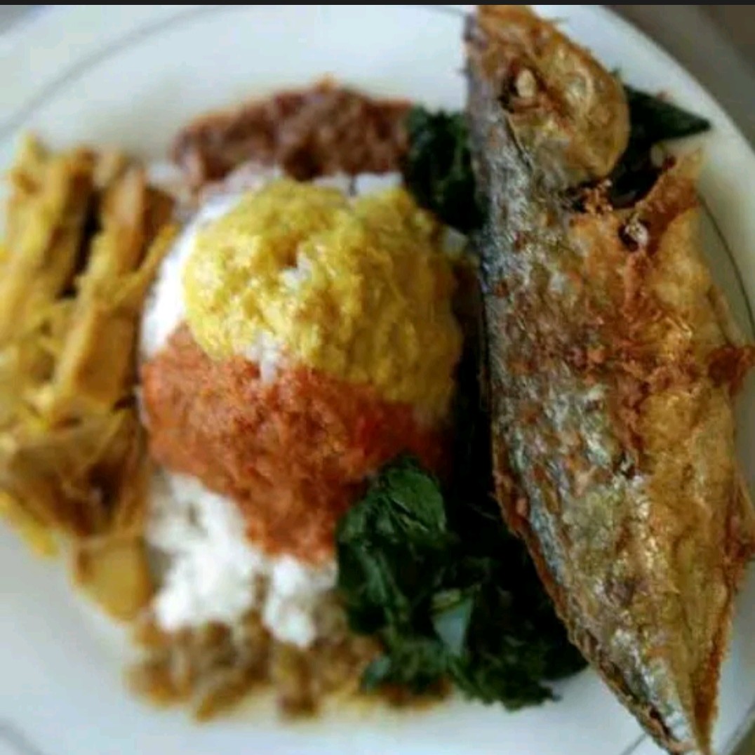 Nasi Paket Kembung Goreng