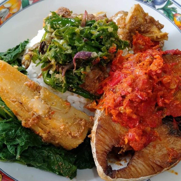 Nasi Paket Tongkol